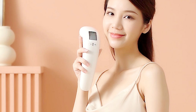 女孩的腋毛該不該去除?溫和的脫毛方法是什么?(圖1) 女孩的腋毛該不該去除?溫和的脫毛方法是什么?(圖1)